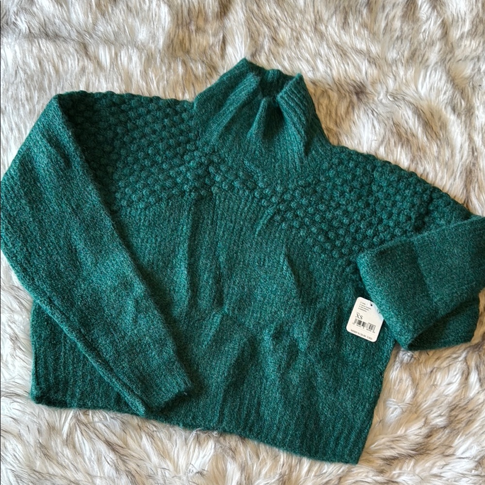 F r e e  P e o p l e • Crop turtleneck sweater
